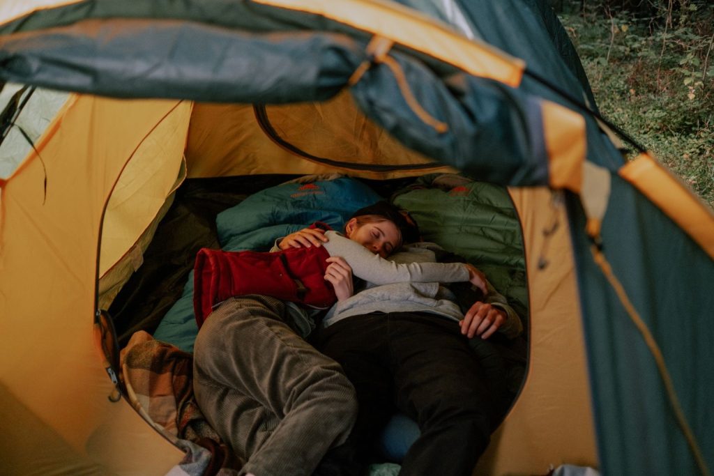 Choosing the Best Sleeping Bag for Comfortable Camping Trips